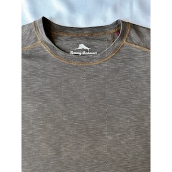 ommy Bahama Men's Medium Brown Tencel Blend Tee - Excellent Condition - Picture 2 of 5